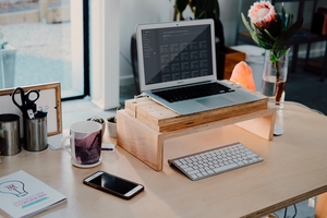 Photographie d'une PC sur lequel tourne le Dashboard support de AWAKEN